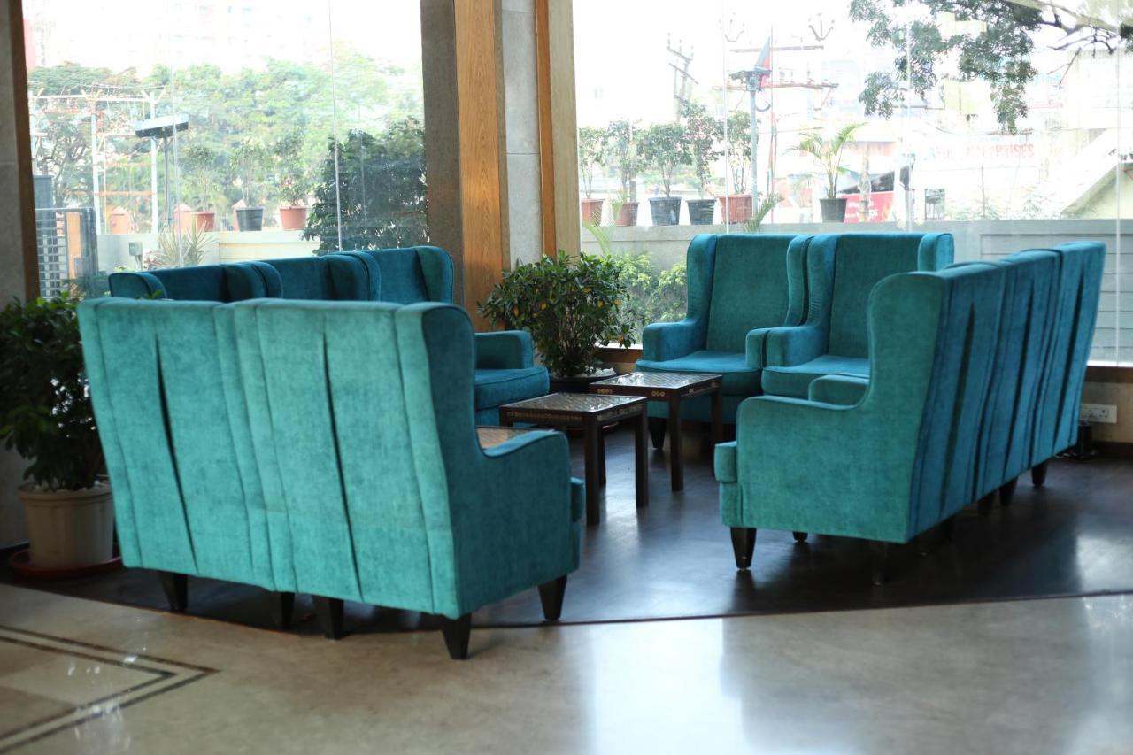 V 7 Hotel Τσενάι Εξωτερικό φωτογραφία